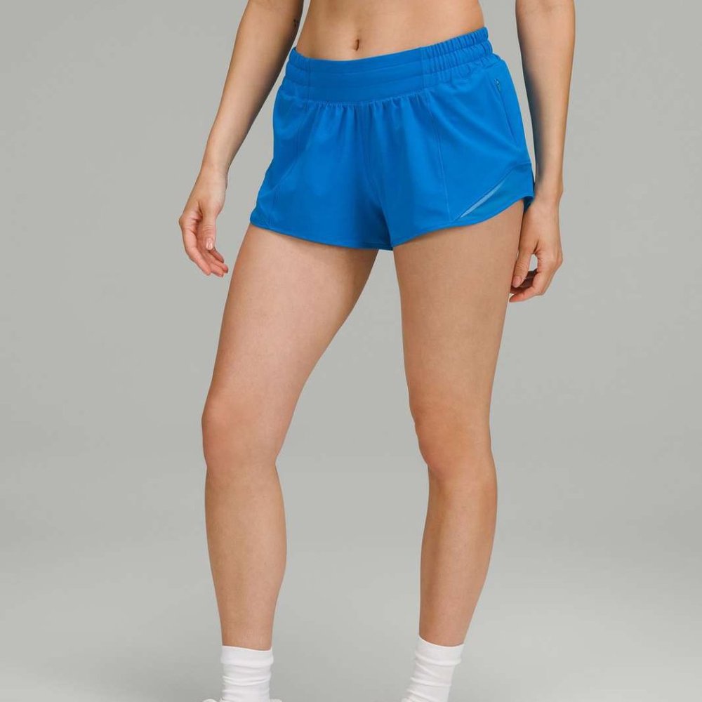 Lululemon Poolside Hotty Hot Shorts (2.5 in.)